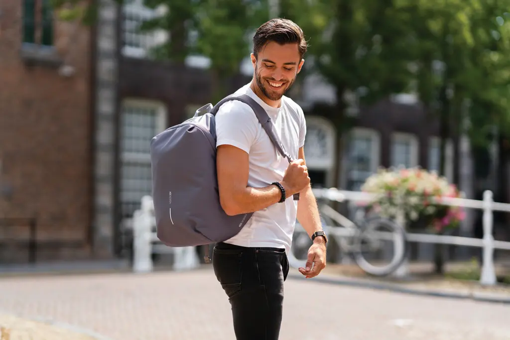 Ruksak Bobby Soft sa zaštitom od krađe P705.79 grey-19 Ruksak Bobby Soft sa zaštitom od krađe P705.79 grey-19