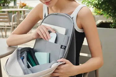 Ruksak Bobby Soft sa zaštitom od krađe P705.79 beige-19 Ruksak Bobby Soft sa zaštitom od krađe P705.79 beige-19